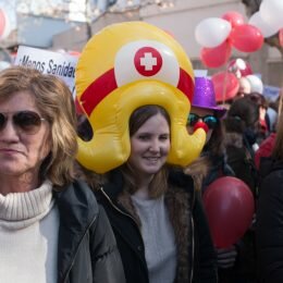 Manifestación en Granada #2HospitalesYa