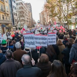 Manifestación en Granada #2HospitalesYa